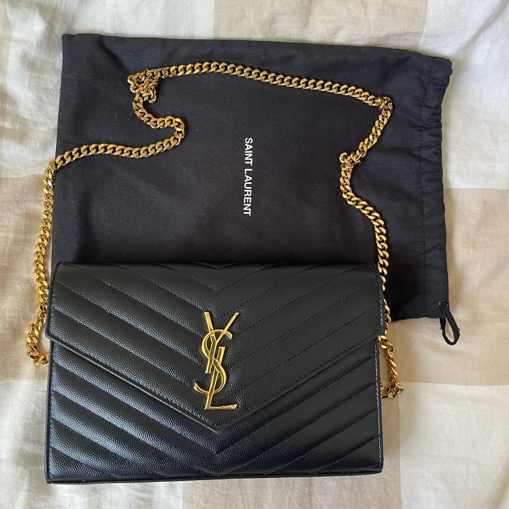 Saint Laurent monogramme large wallet on chain
